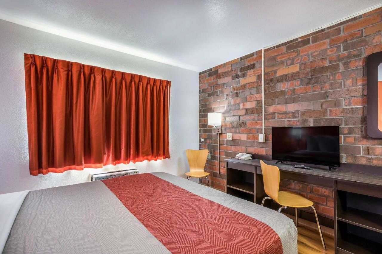 Motel 6-Madison, Wi - East Bagian luar foto