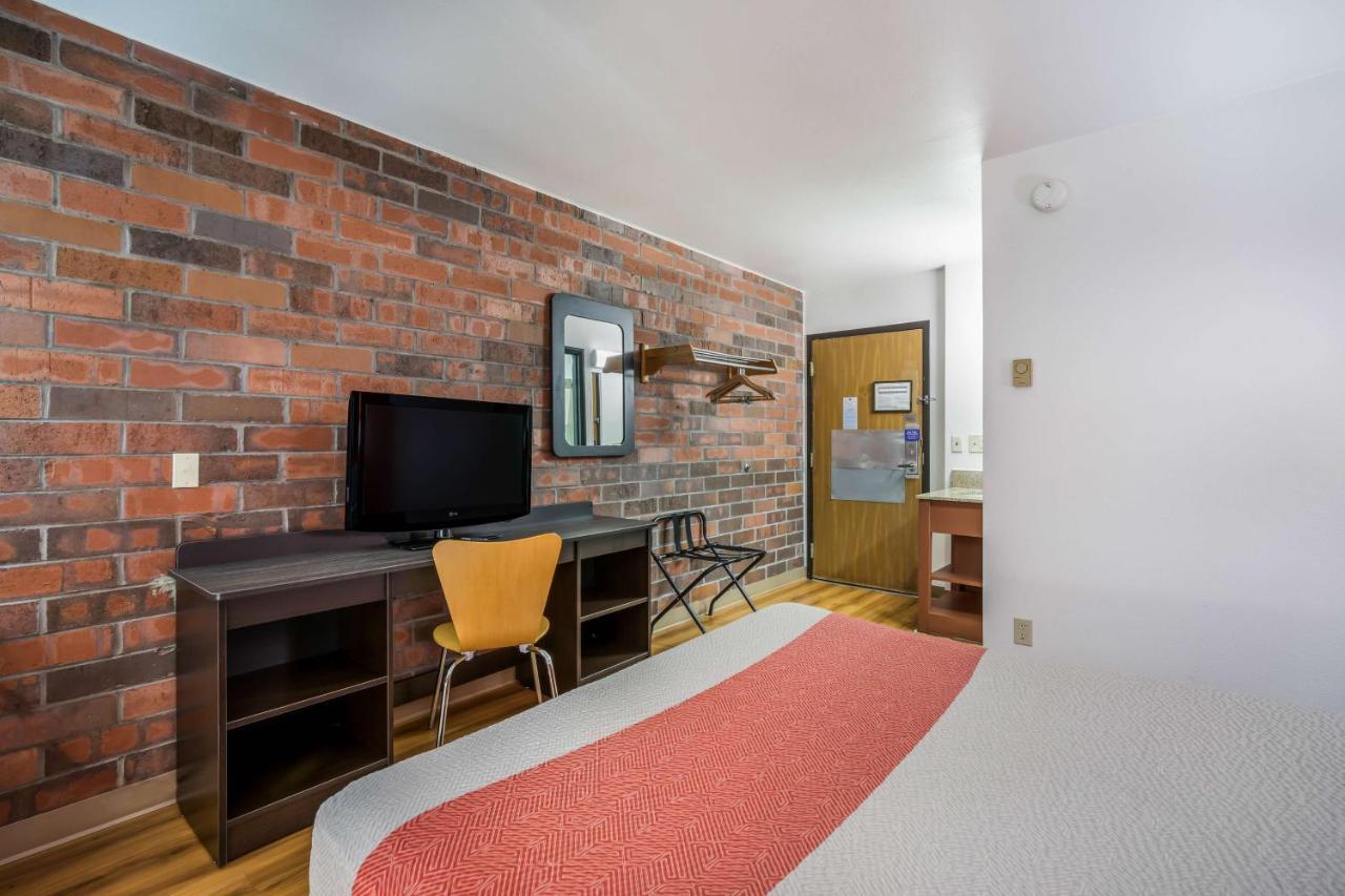 Motel 6-Madison, Wi - East Bagian luar foto