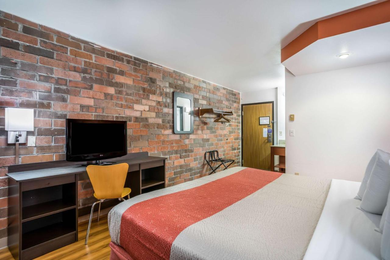 Motel 6-Madison, Wi - East Bagian luar foto