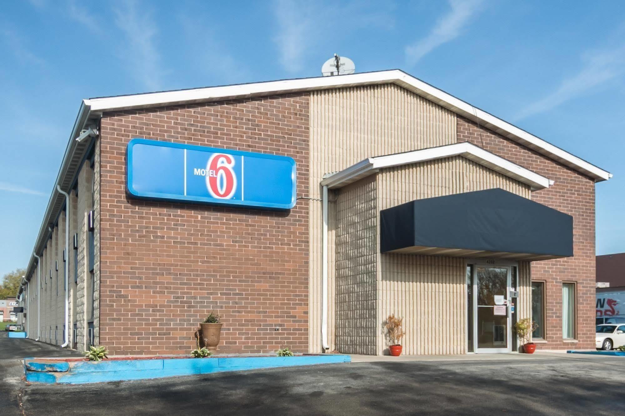Motel 6-Madison, Wi - East Bagian luar foto
